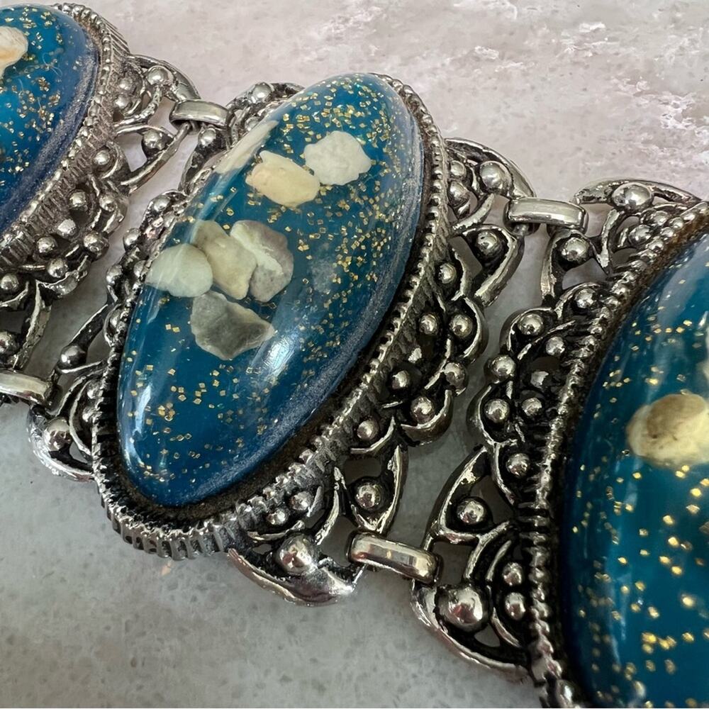 Vintage 1950s Lucite Confetti Chunky Cuff Bracelet Blue Silver Tone Statement - Picture 7 of 8